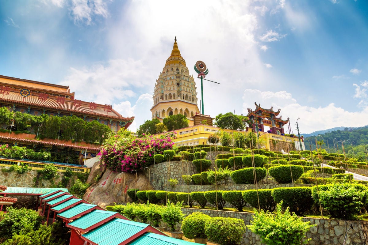 7 Reasons Why You Should Visit This Trendy, Incredibly Safe Southeast Asian Country