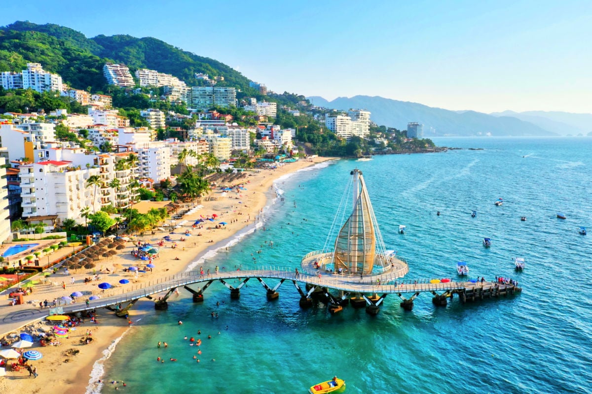 Why Spring Is The Best Time To Visit This Popular Beach City In Mexico