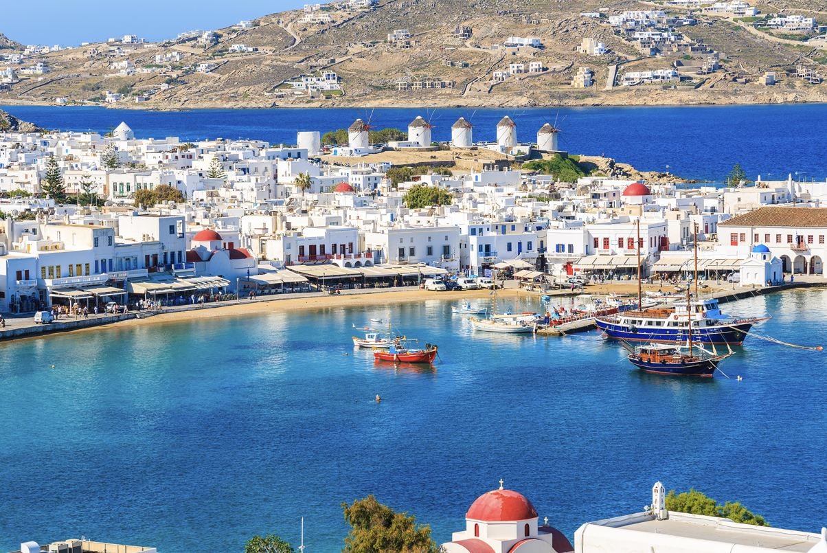 7 Destinations You Should Not Visit This Winter According To Travel Experts